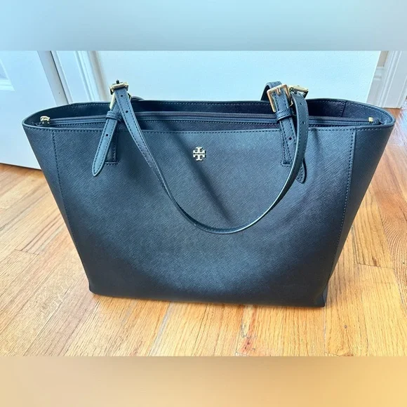 NWOT Tory Burch Large Emerson Buckle Tote Bag Black